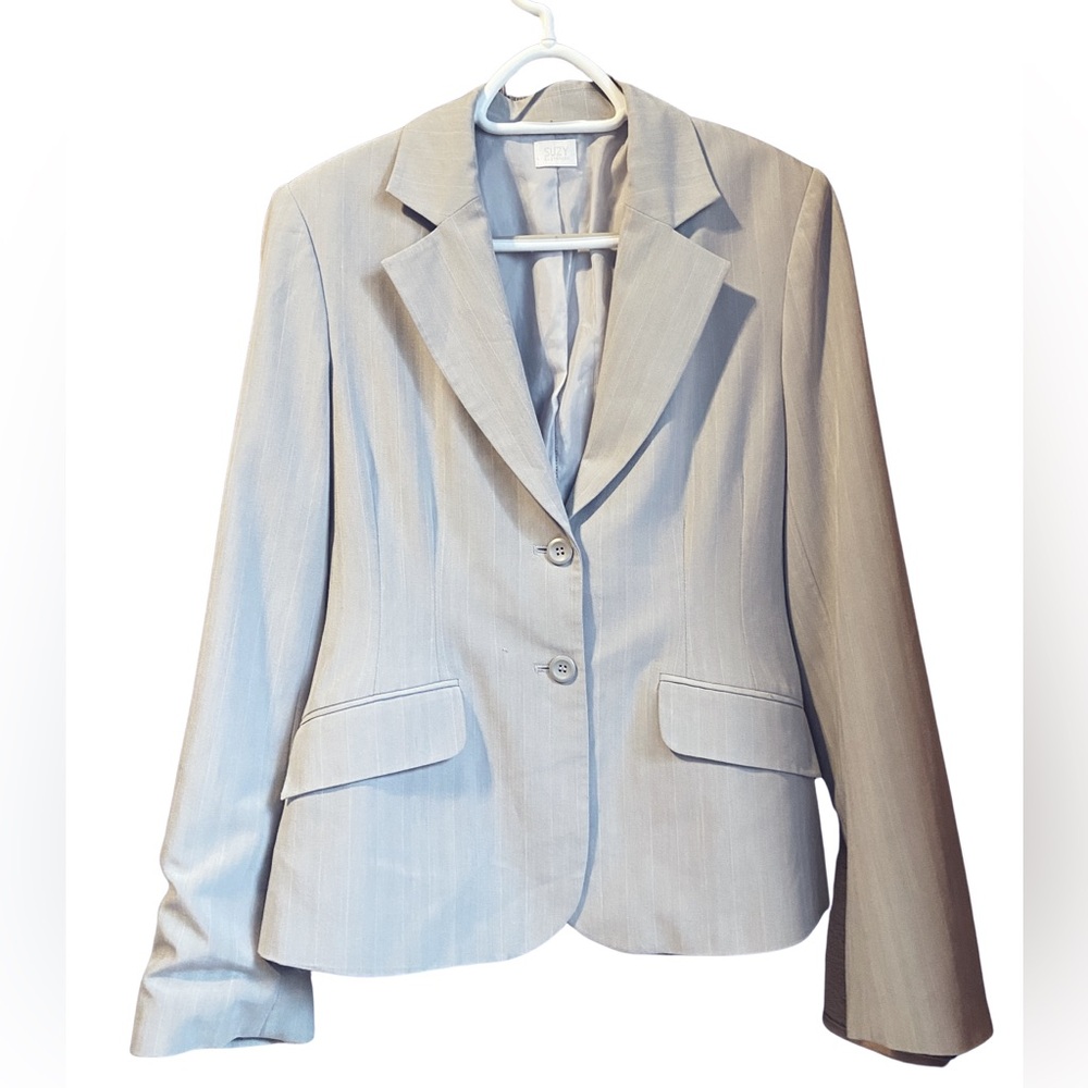 Suzy Shier Light Gray Blazer - Picture 2 of 8